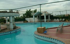 Vip's Club Hotel 3*